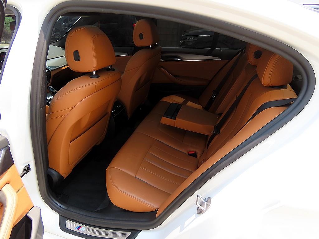 BMW 5 Series - Vista 6