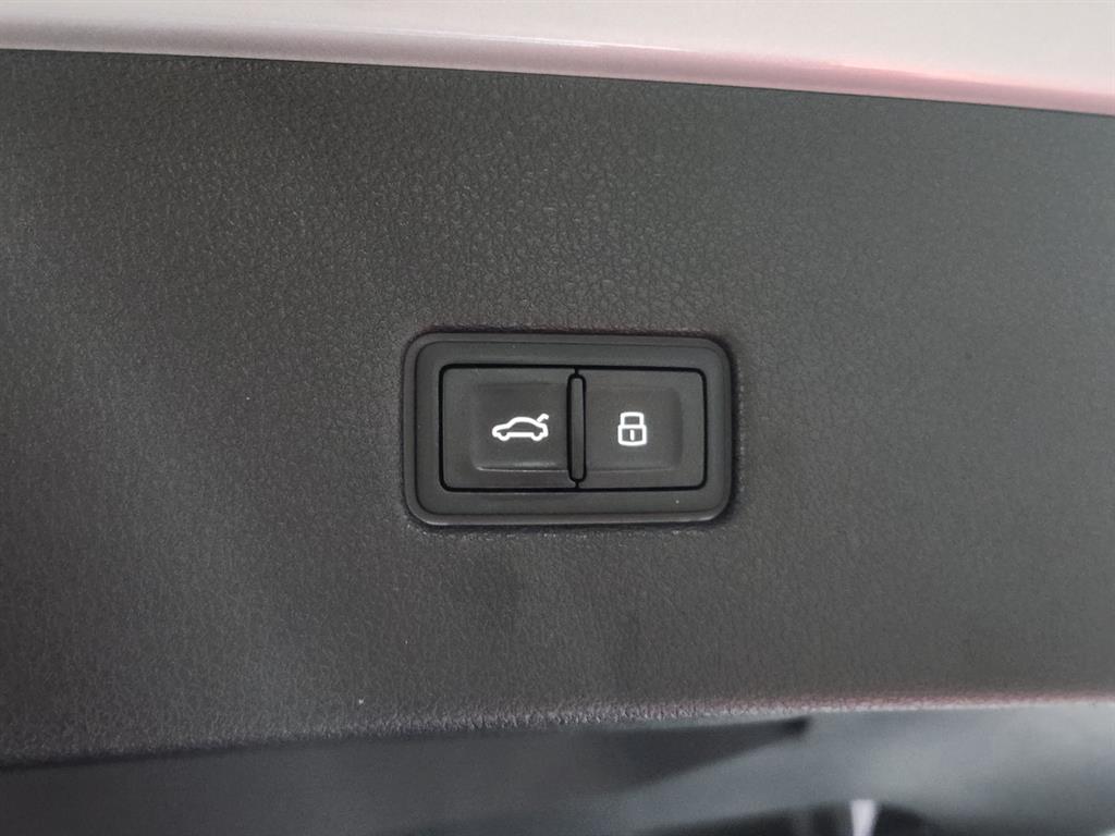 Audi Q8 - Vista 10
