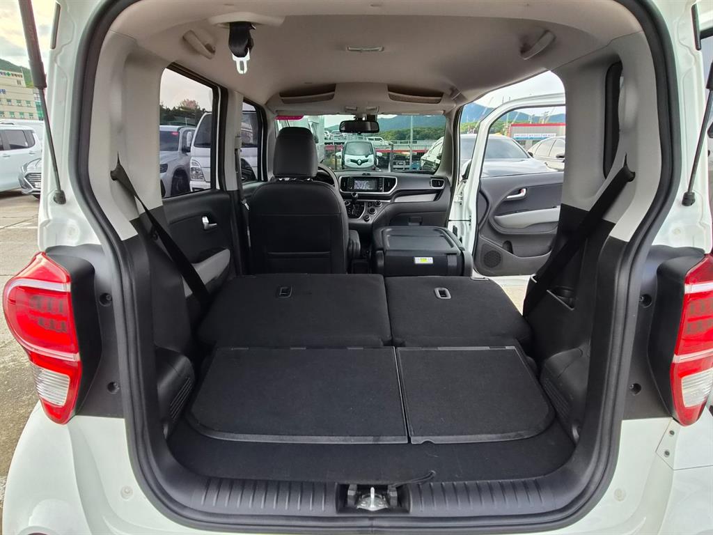 KIA Ray - Vista 10