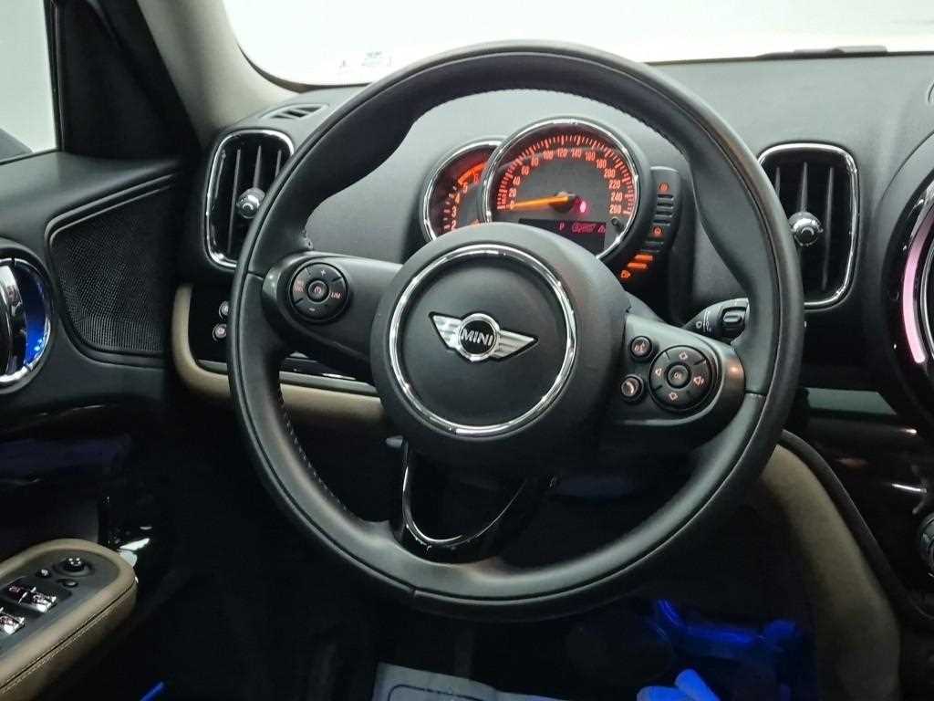 Mini Countryman - Vista 9