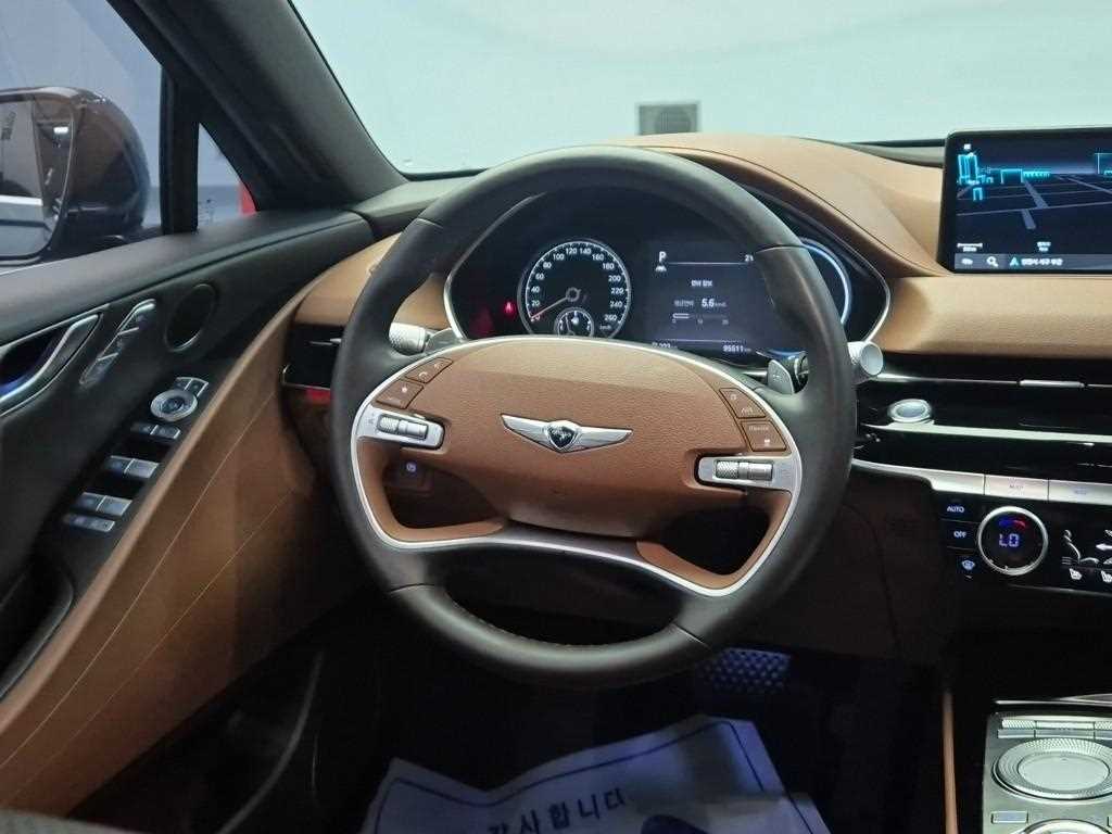 Genesis G80 - Vista 9