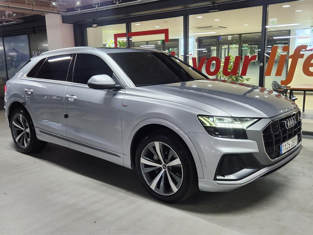 Audi Q8 - Vista 2