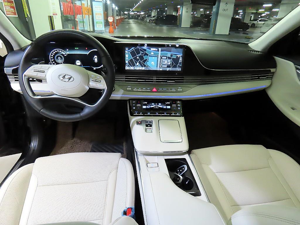 HYUNDAI Grandeur - Vista 10