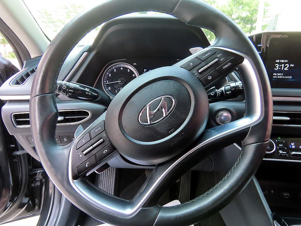 HYUNDAI Sonata - Vista 8