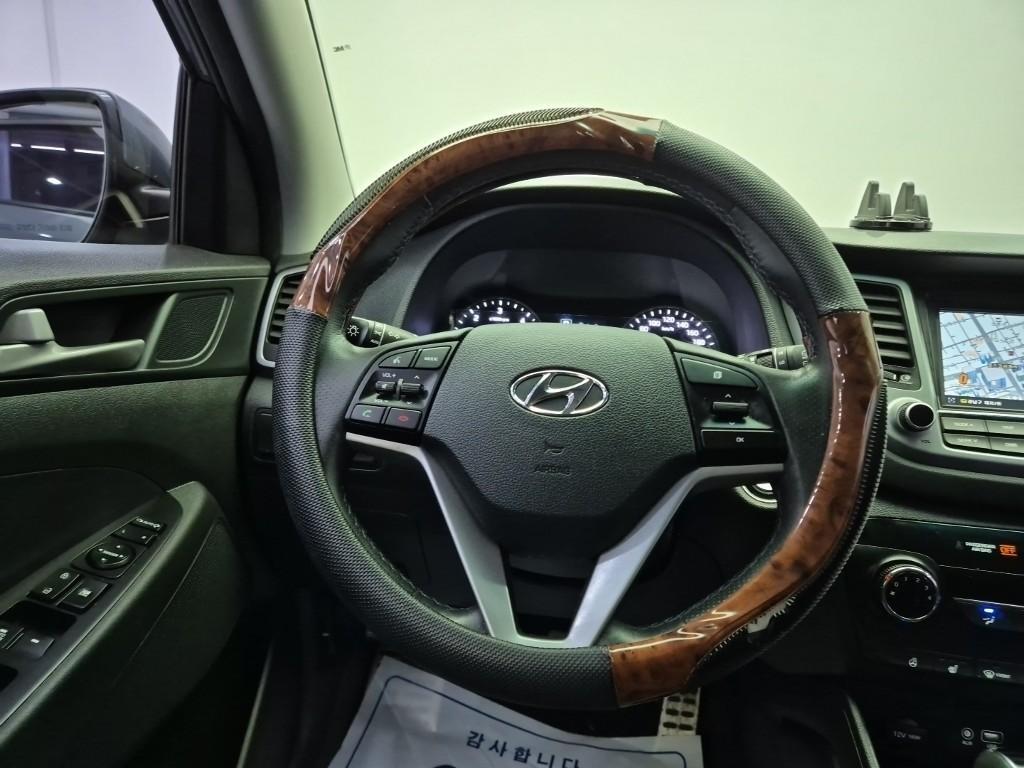 HYUNDAI Tucson - Vista 9
