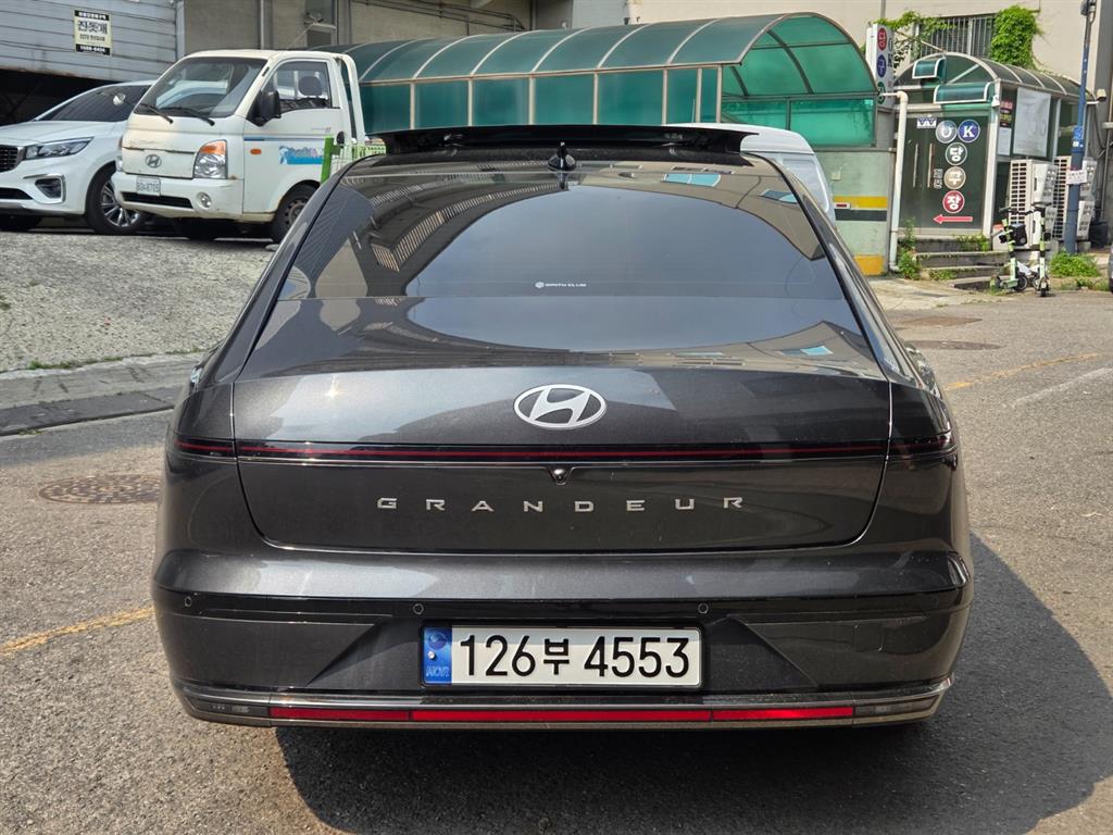 HYUNDAI Grandeur - Vista 4