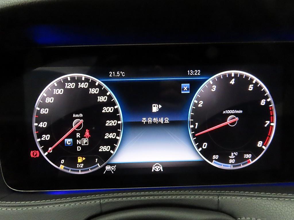 Mercedes Benz S Class - Vista 6