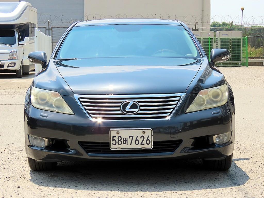 Lexus LS 2011 Negro - Importación desde Corea - HF Imports Iquique - Foto 1