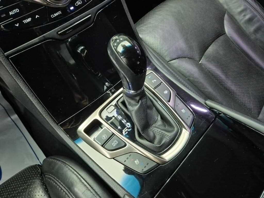 HYUNDAI Grandeur - Vista 10