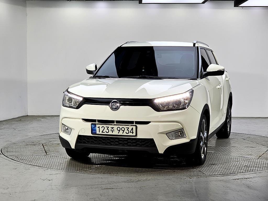 Ssangyong Tivoli - Vista 2