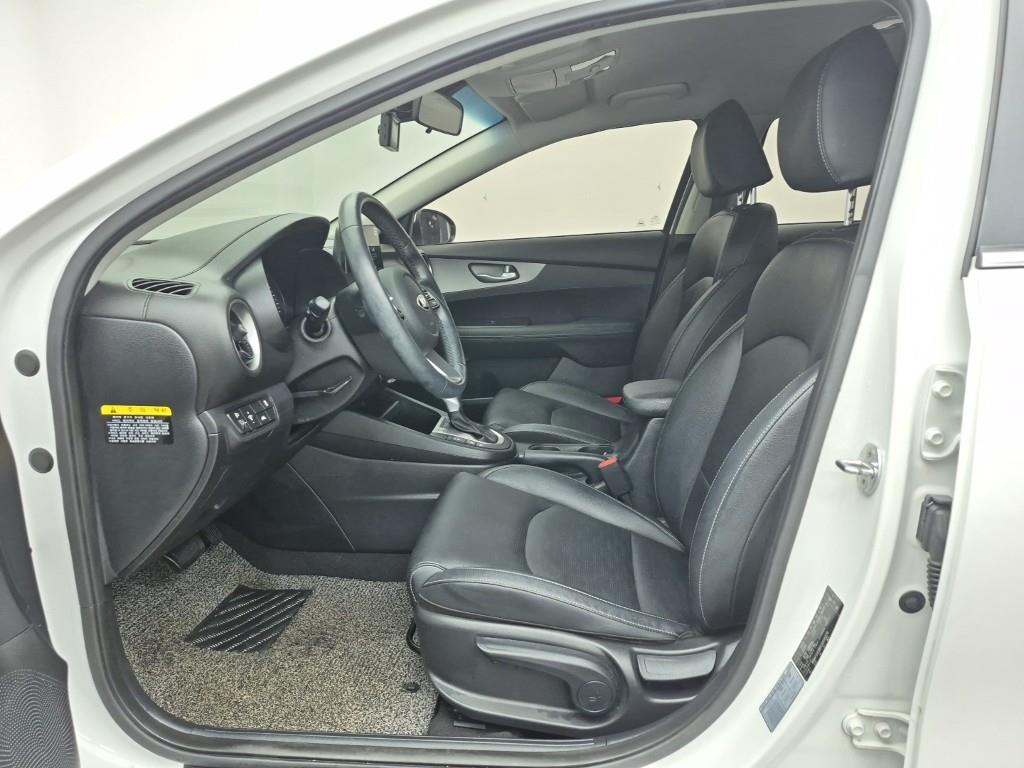 KIA K3 - Vista 11