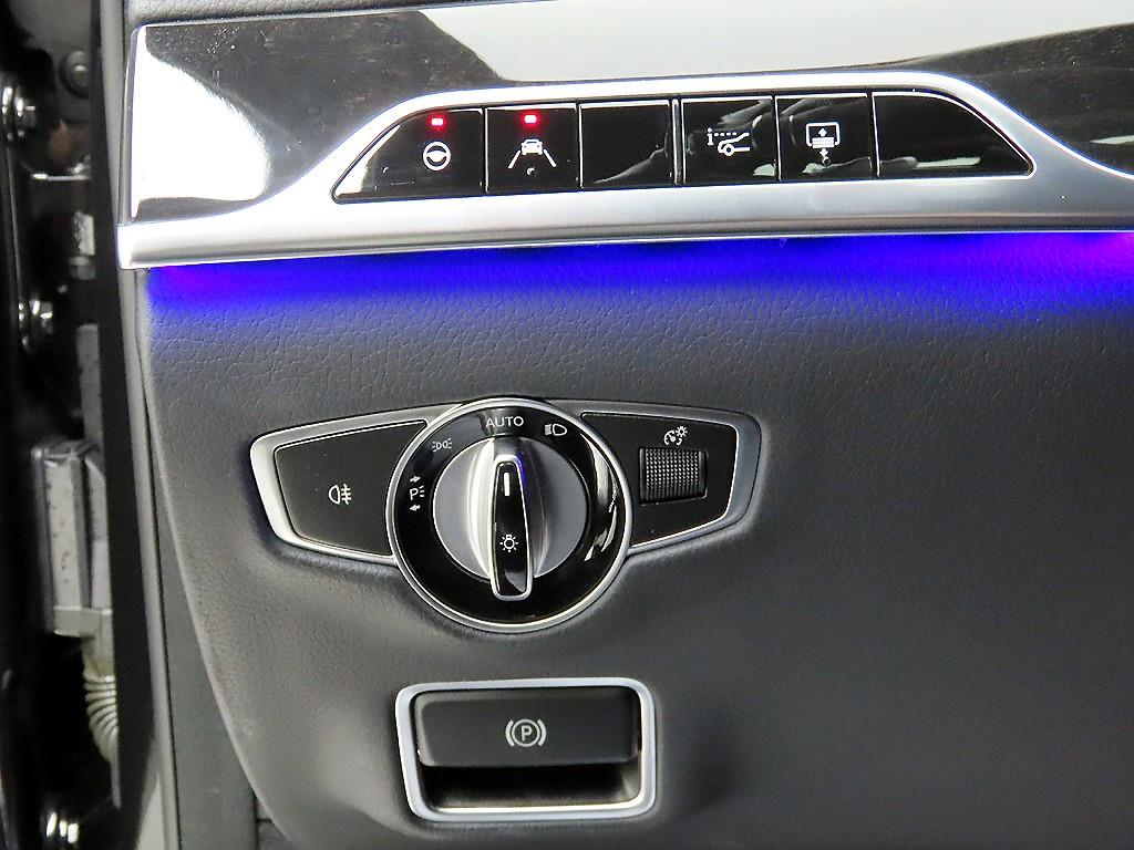 Mercedes Benz S Class - Vista 12