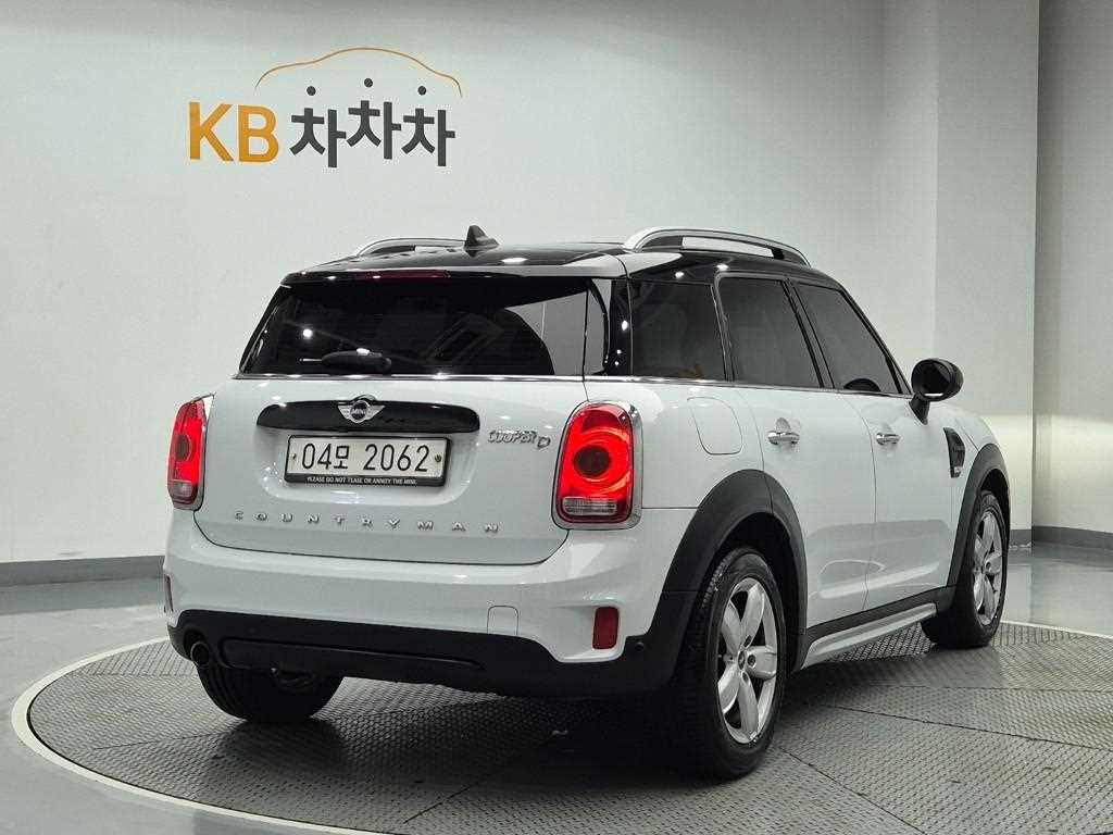Mini Countryman - Vista 3