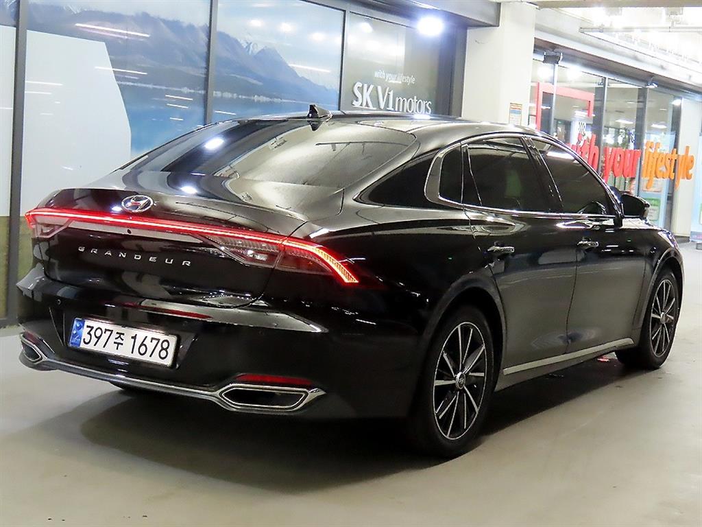 HYUNDAI Grandeur - Vista 4