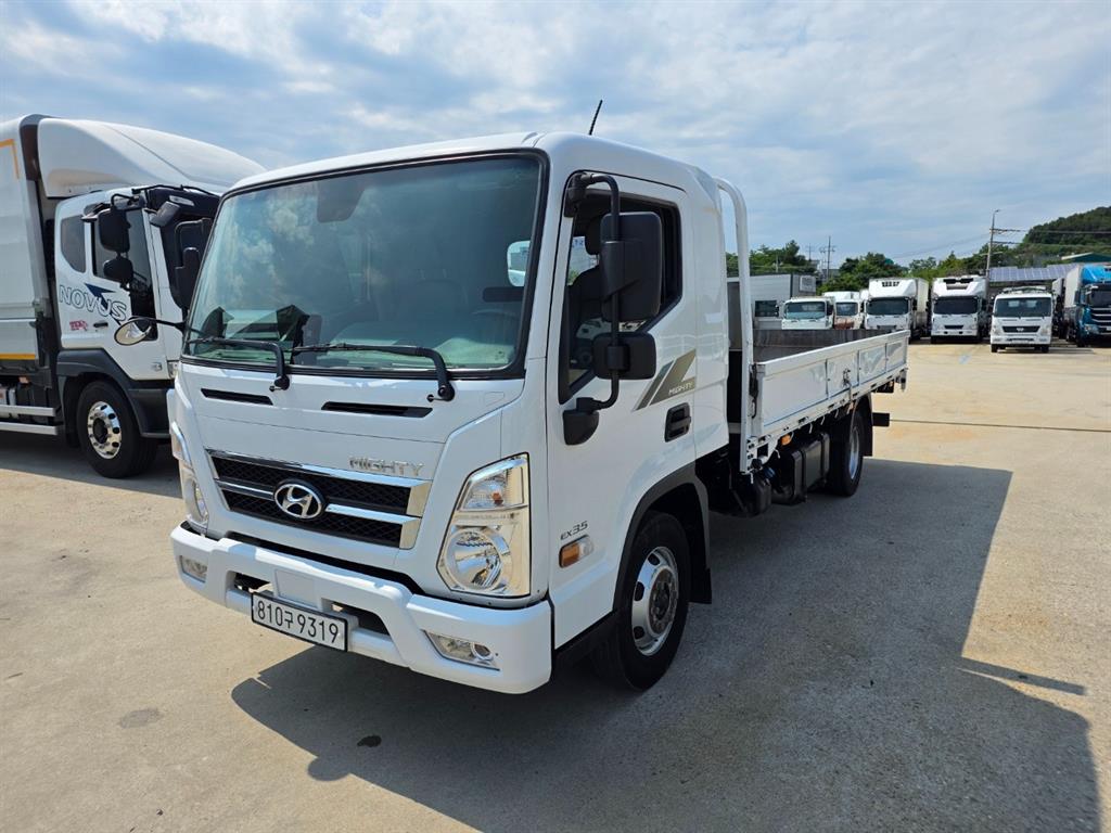 medium and large cargo Cargo 2023 Blanco - Importación desde Corea - HF Imports Iquique - Foto 1