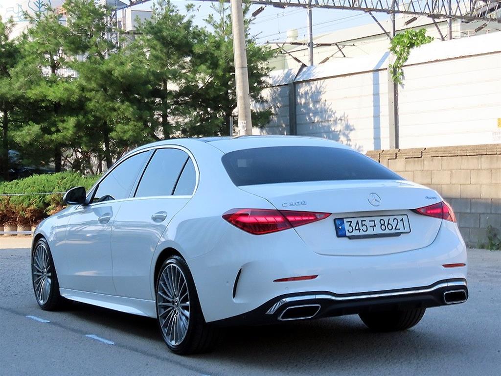 Mercedes Benz C Class - Vista 3
