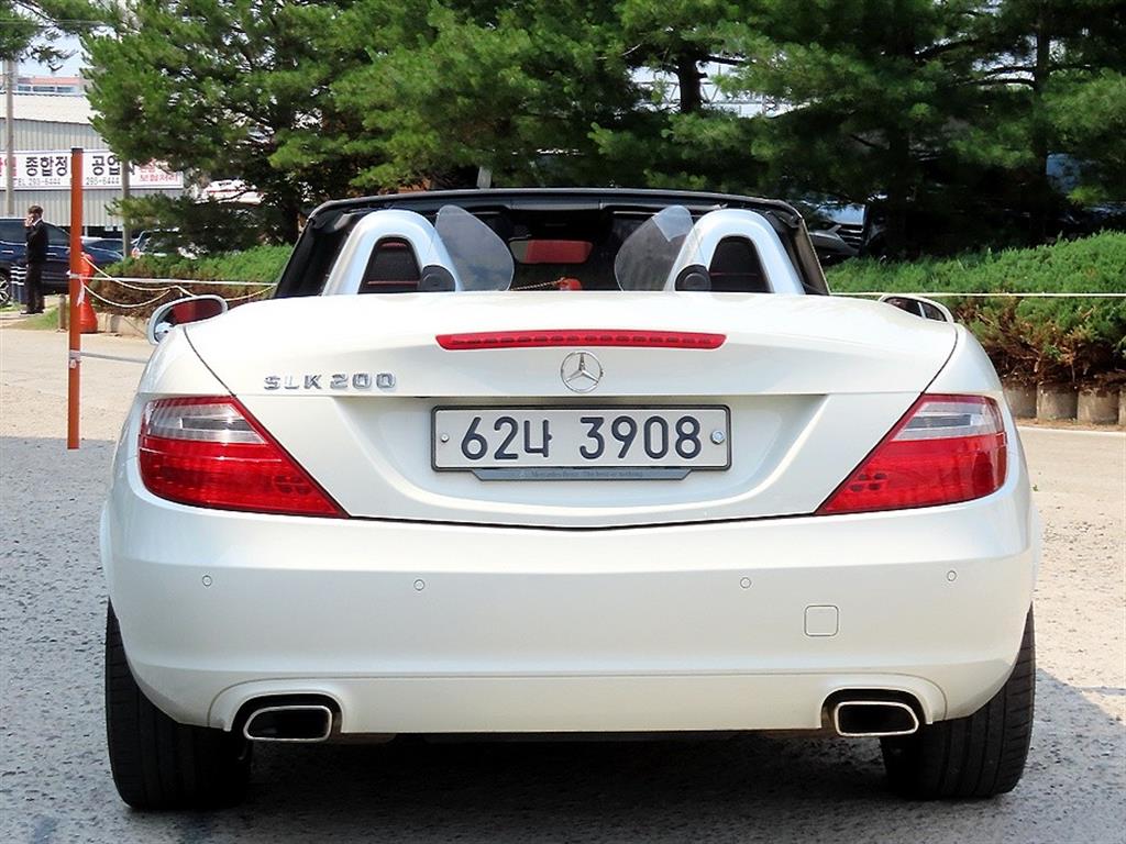 Mercedes Benz SLK Class - Vista 8