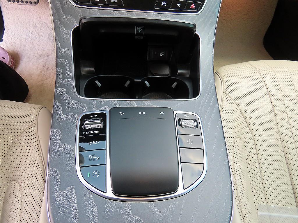Mercedes Benz CLS Class - Vista 12