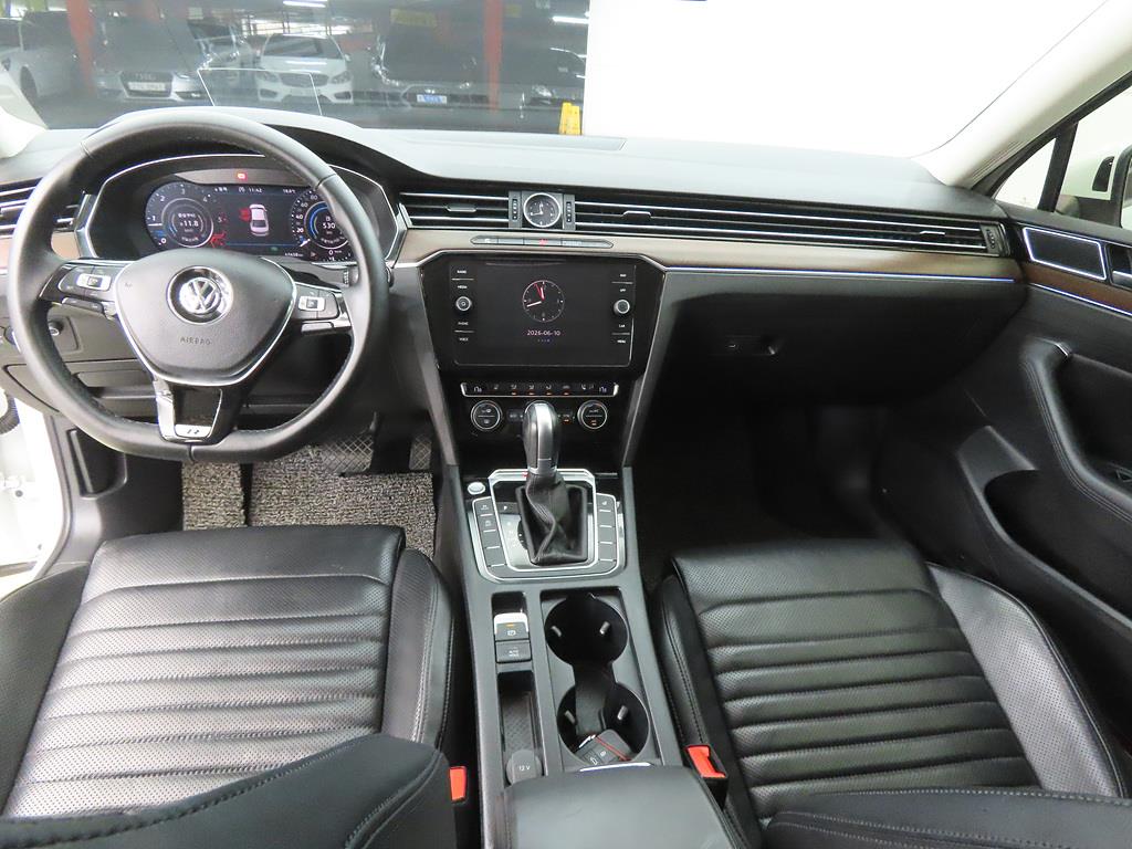 Volkswagen Passat - Vista 7