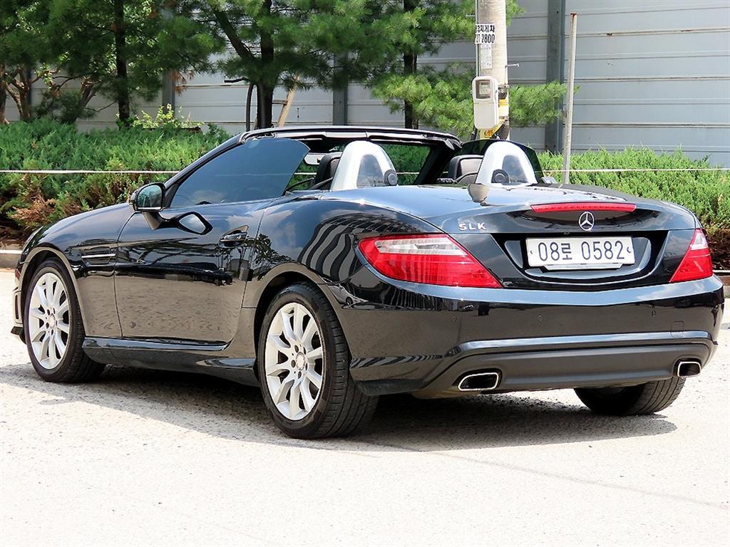 Mercedes Benz SLK Class - Vista 7