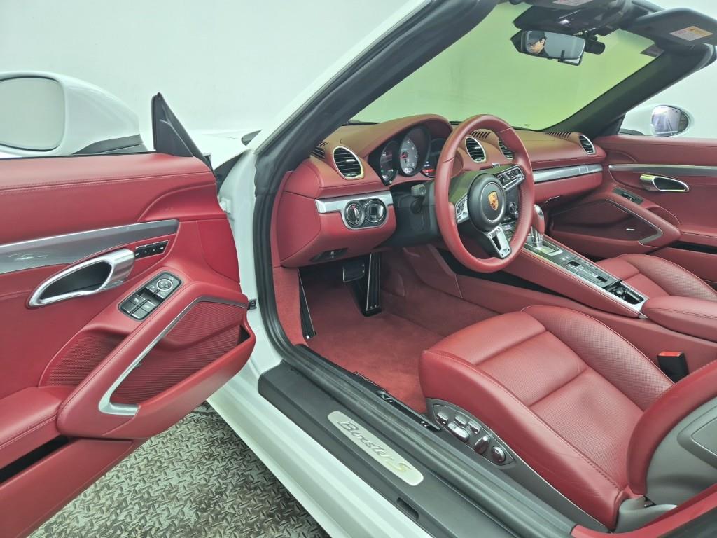 Porsche 718 - Vista 5