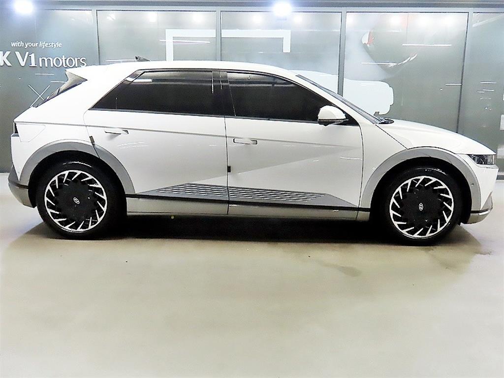 HYUNDAI Ioniq 5 - Vista 3