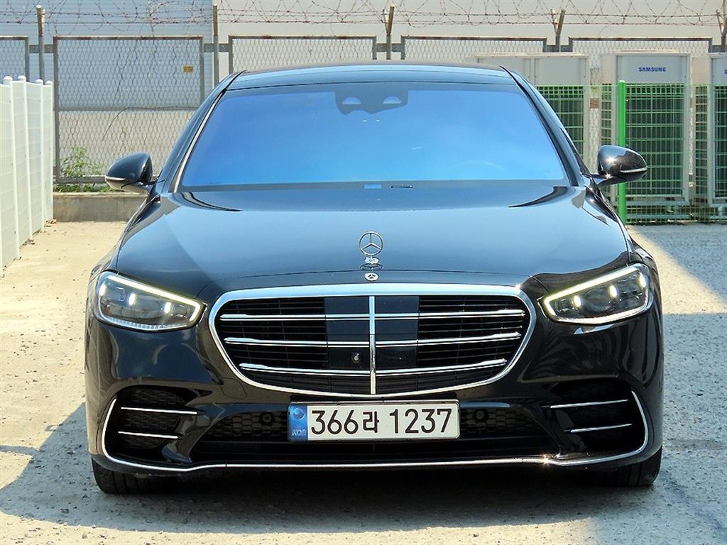 Mercedes Benz S Class 2022 Negro - Importación desde Corea - HF Imports Iquique - Foto 1