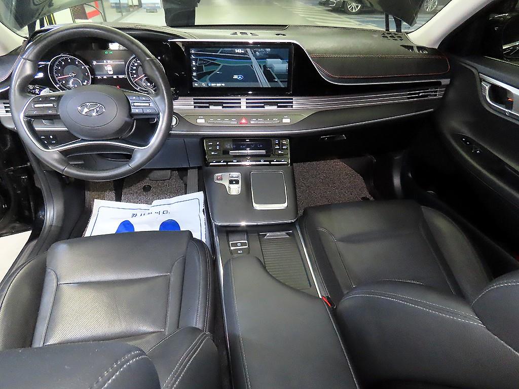 HYUNDAI Grandeur - Vista 10