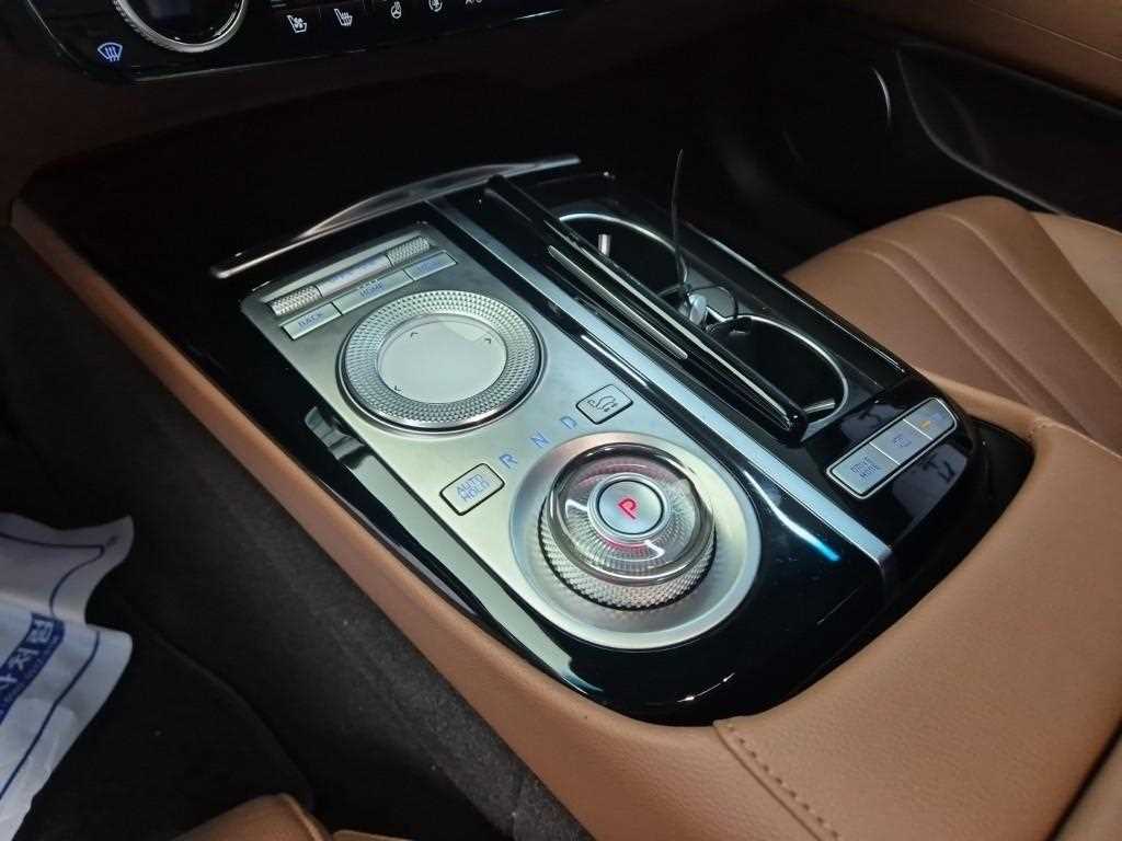 Genesis G80 - Vista 8