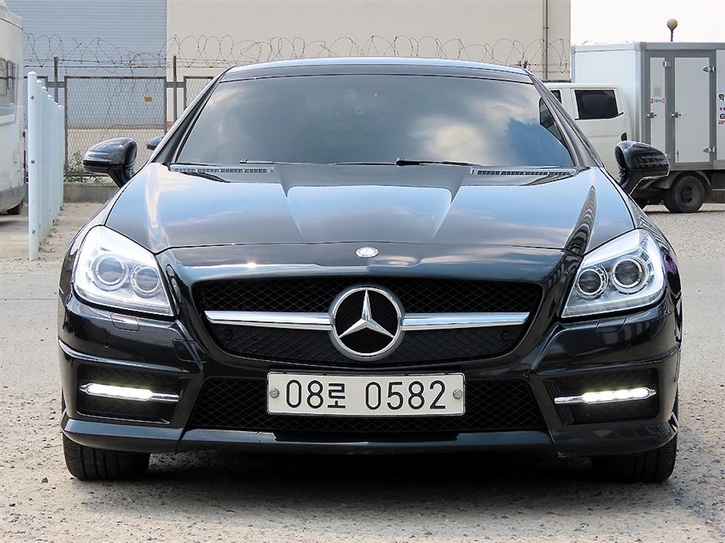 Mercedes Benz SLK Class 2012 Negro - Importación desde Corea - HF Imports Iquique - Foto 1