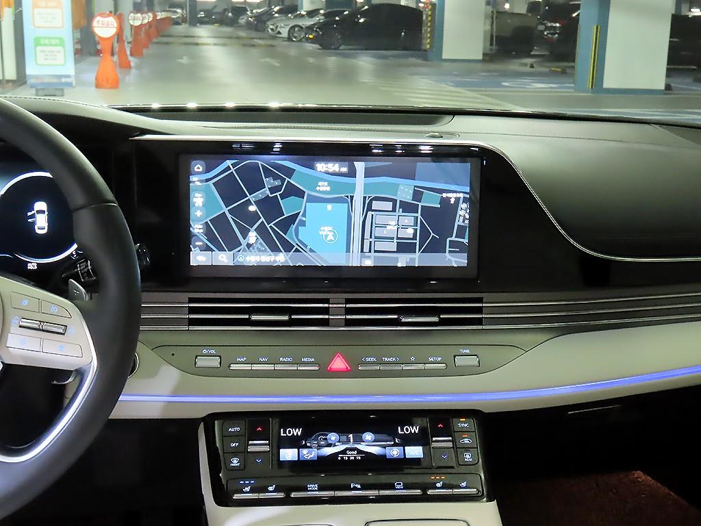 HYUNDAI Grandeur - Vista 11