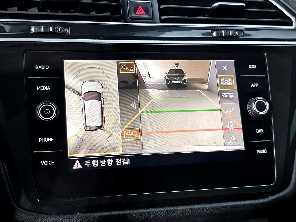 Volkswagen Tiguan - Vista 12