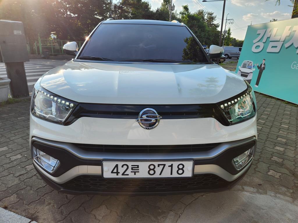 Ssangyong Tivoli - Vista 2