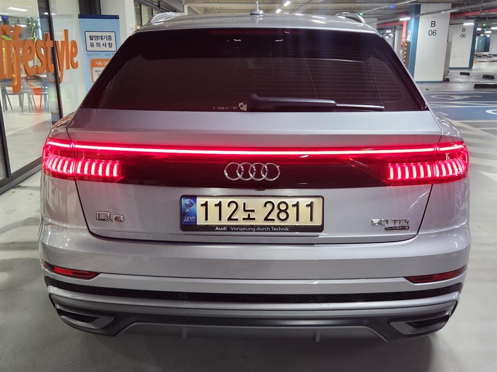 Audi Q8 - Vista 5
