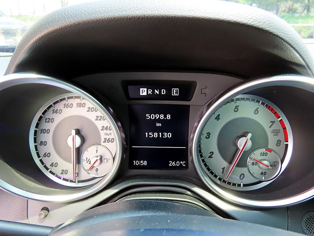 Mercedes Benz SLK Class - Vista 12