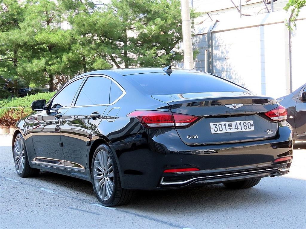 Genesis G80 - Vista 3