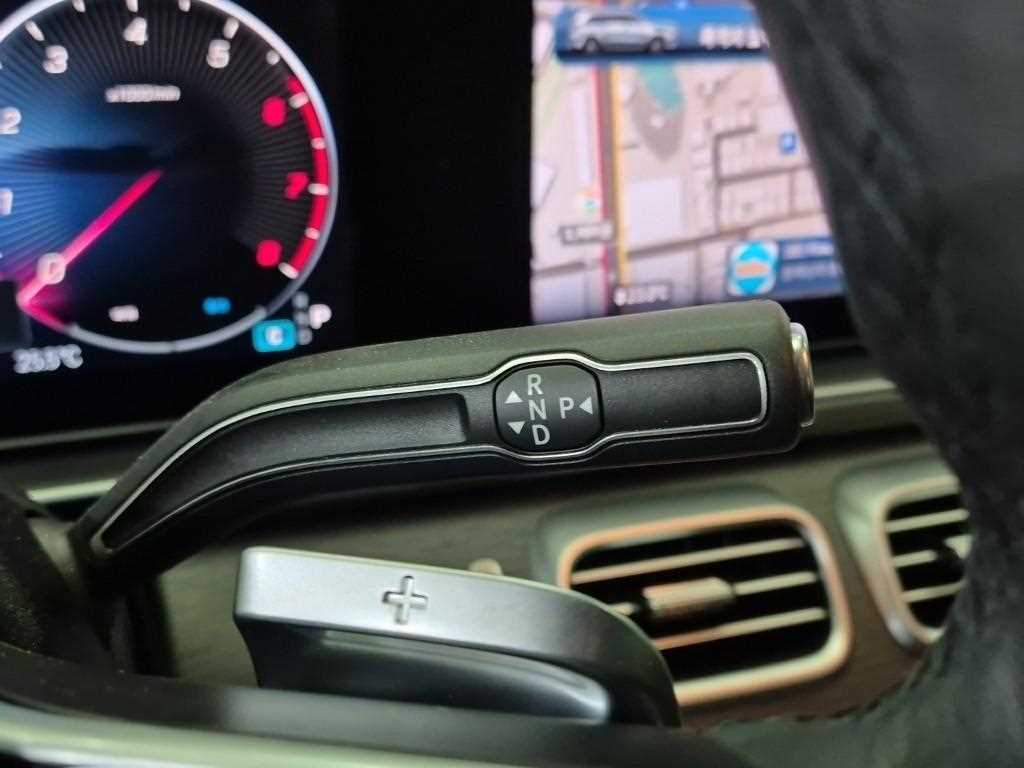 Mercedes Benz GLS Class - Vista 8