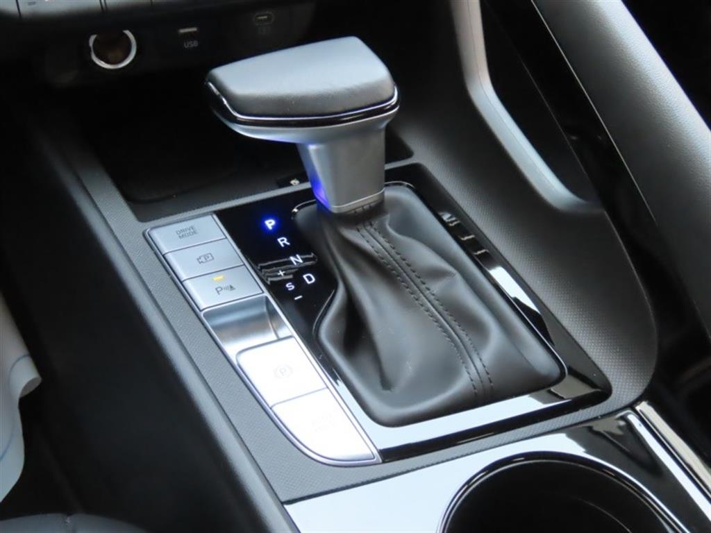 HYUNDAI Avante - Vista 11