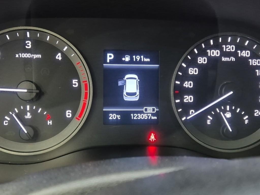 HYUNDAI Tucson - Vista 6