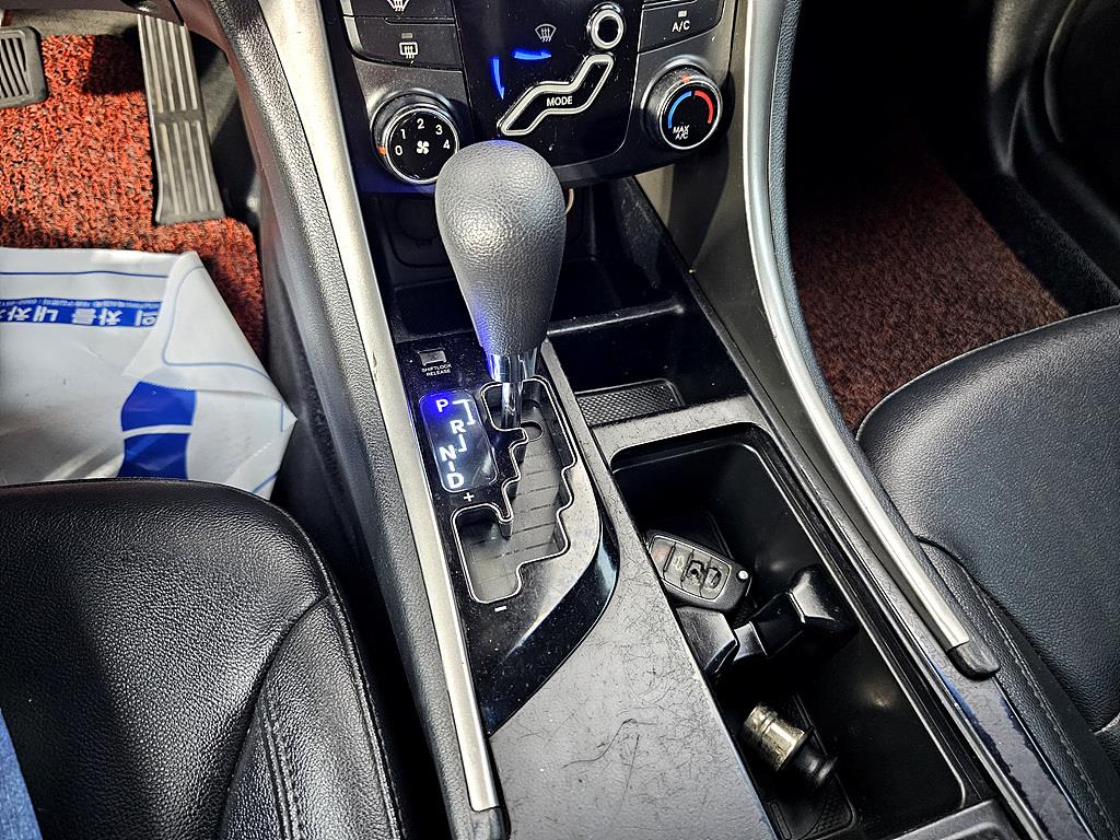 HYUNDAI Sonata 2010 Gris - Importación desde Corea - HF Imports Iquique - Foto 16