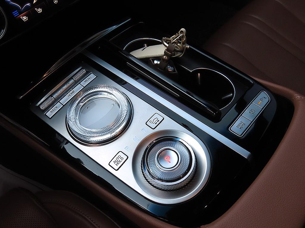 Genesis G80 - Vista 11