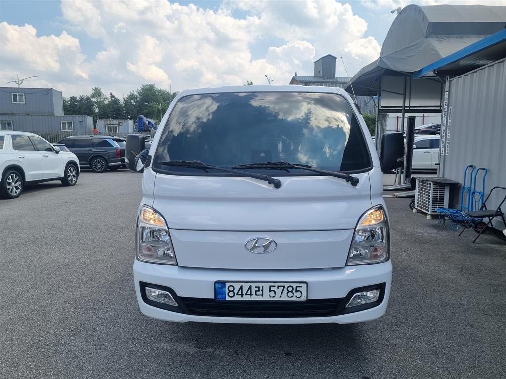 Small Truck Cargo (small) 2023 Blanco - Importación desde Corea - HF Imports Iquique - Foto 1