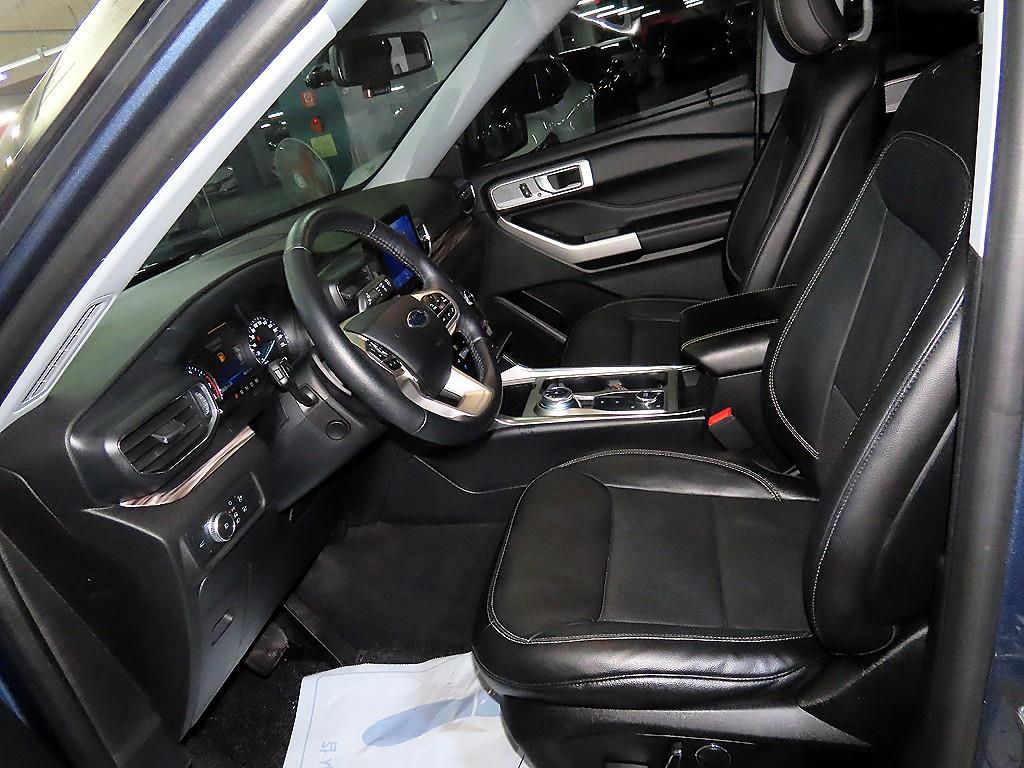 Ford Explorer - Vista 6