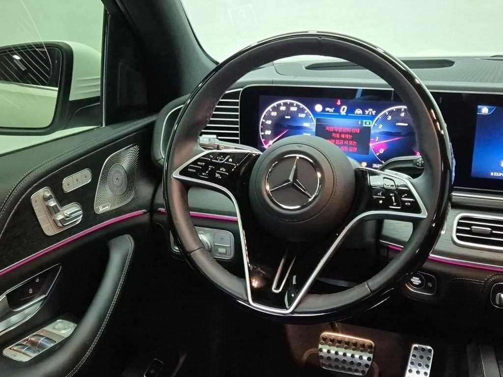 Mercedes Benz GLS Class - Vista 9