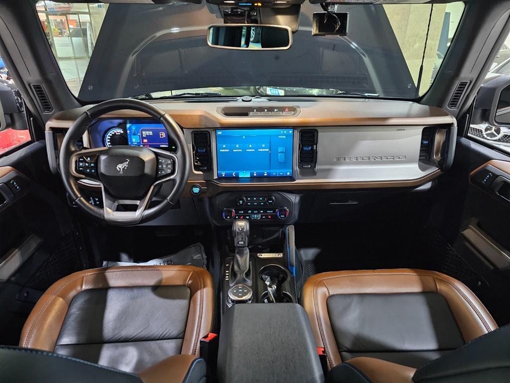 Ford Bronco - Vista 10
