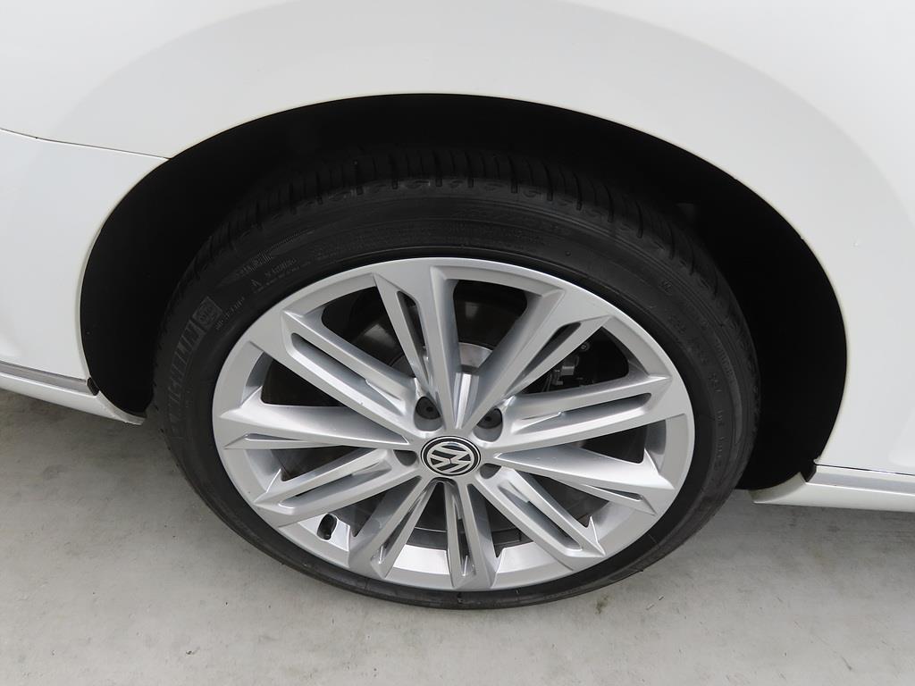 Volkswagen Passat 2018 Blanco - Importación desde Corea - HF Imports Iquique - Foto 20