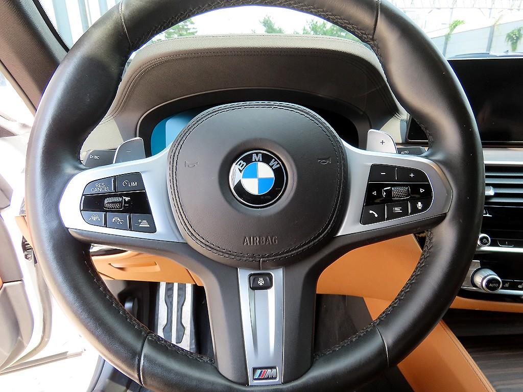 BMW 5 Series - Vista 8