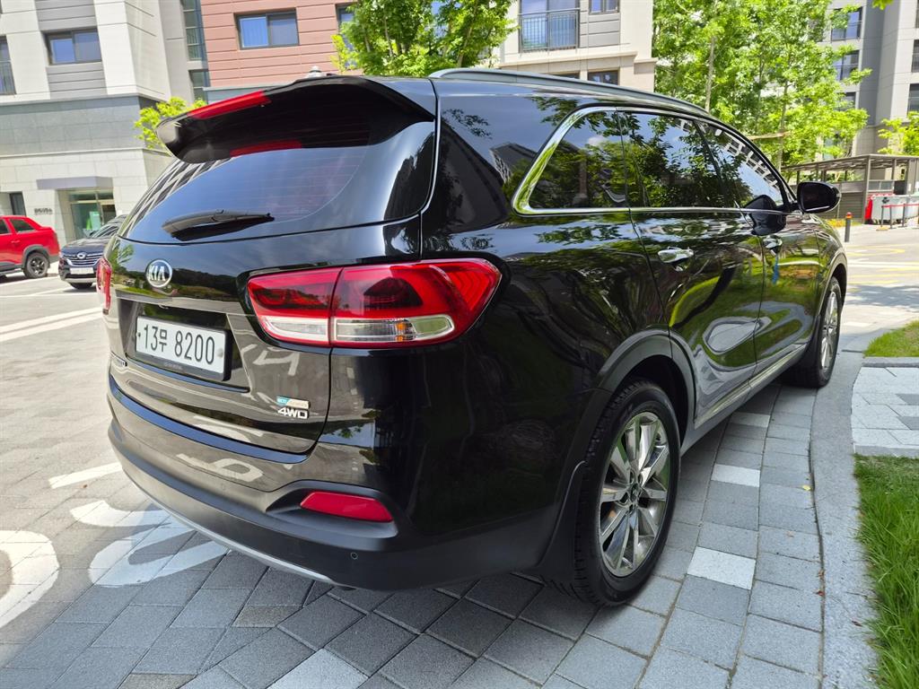KIA Sorento - Vista 4