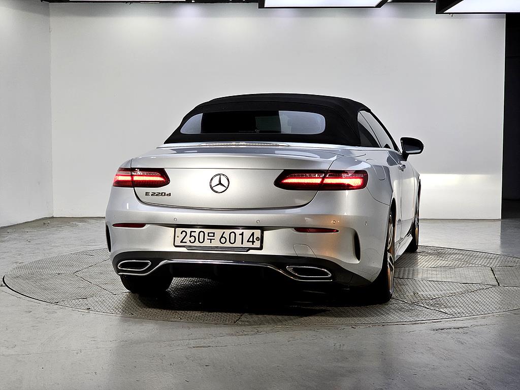 Mercedes Benz E class - Vista 3