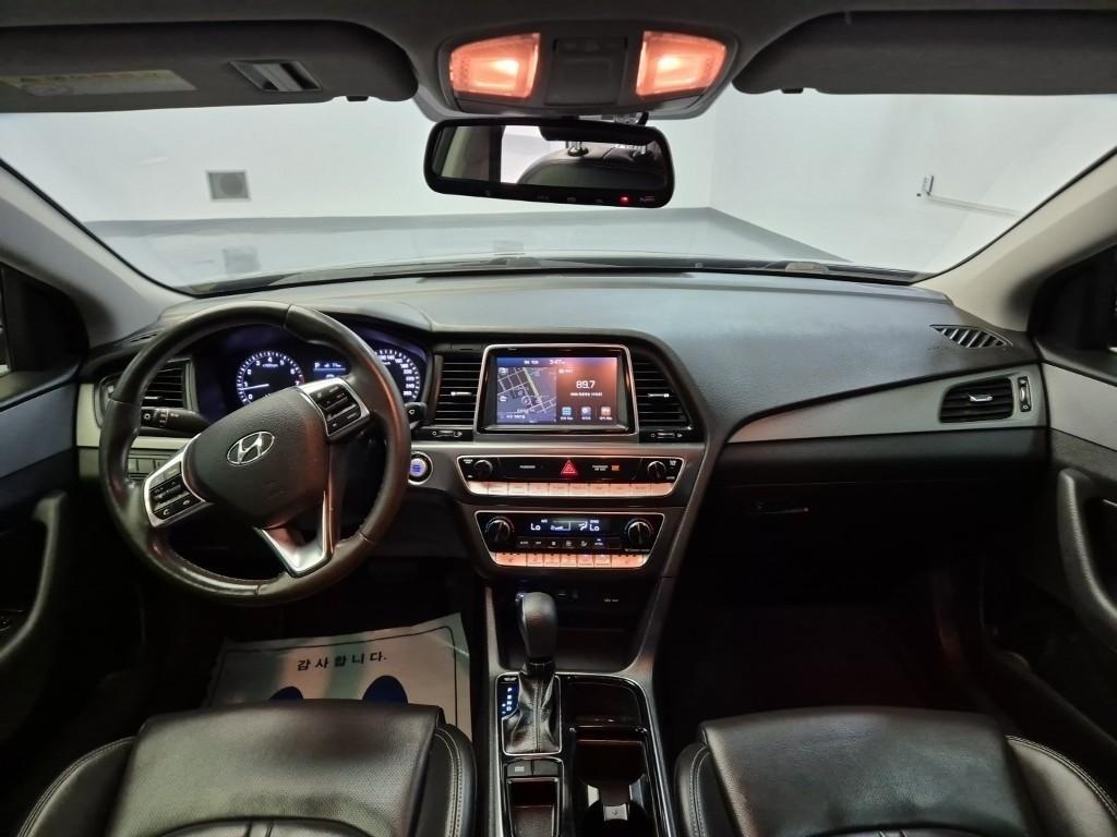 HYUNDAI Sonata - Vista 5
